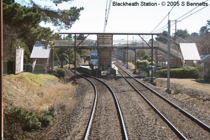 The view approaching the Sydney end of Blackheath station on a west-bound service.