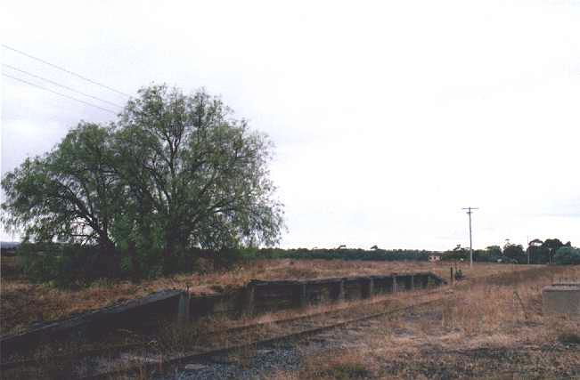 
A view of the decaying timber platform remains looking towards Ladysmith.
