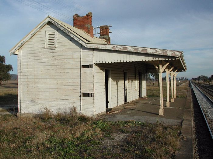 
A closer view of the north end of the station building, showing its
rather sad state of disrepair.
