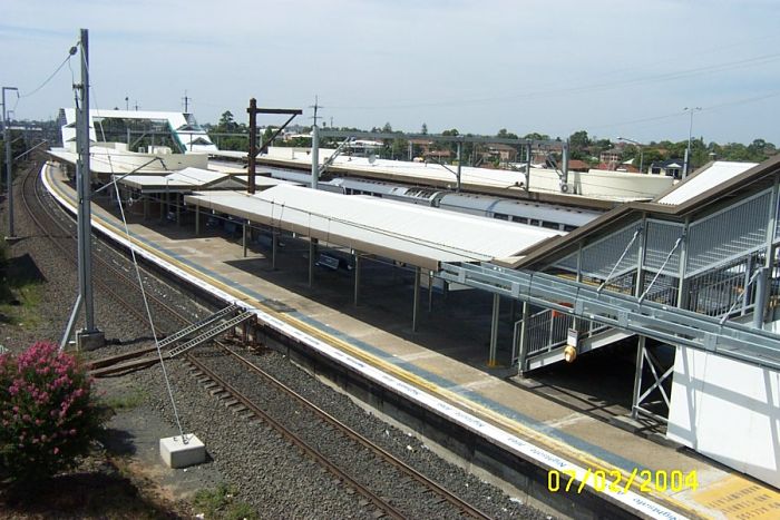 
The view from the pedestrian bridge looking along platform 1 towards the
city.
