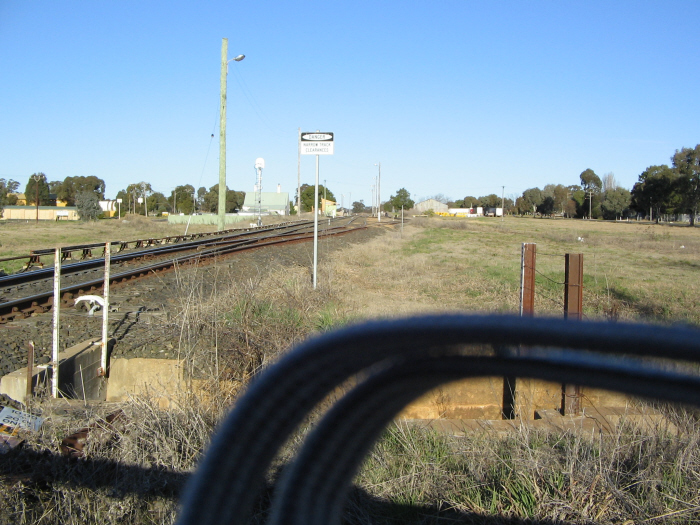 The next level crossing near the station, showing provision for the Mary Vale line to run right into the Loop. Not shown in this photo is that there is no direct access from the Mudgee Line to the platform. Lines left to right are Main, Loop and Goods Roads. 
