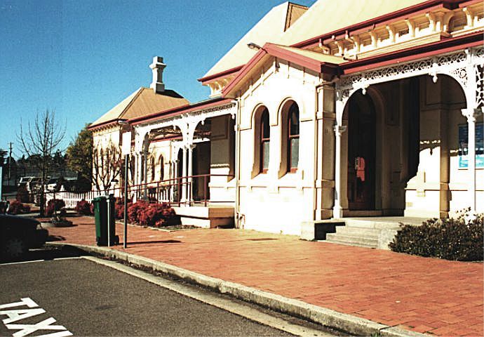 
A closer view of the road-side architecture.
