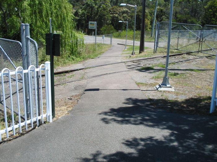 
Looking down the path as you leave the station you cross the former Wangi
Power Station branch.

