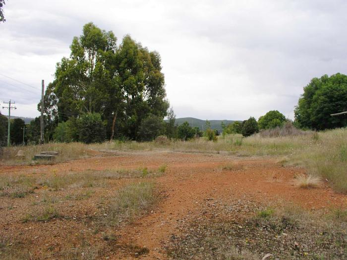 The site of the one-time turntable, looking towards the terminus.
