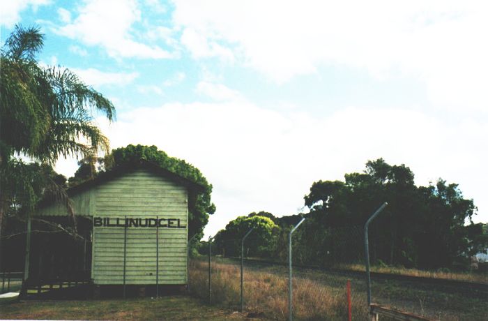 
The station building at Billinudgel has been turned around and used as a
tennis court shelter.
