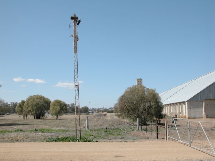 
The remains of the Down Home signal at the approach to the station.
