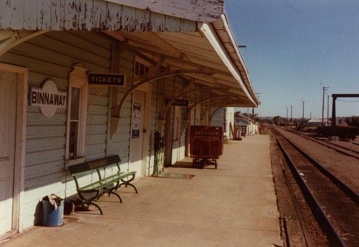 
The view looking up the platform in the direction of Sydney showing the typical
signage, seats and baggage trolley of the period.
