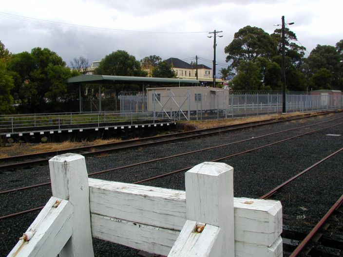 The turntable is still in place.  The buffers in the foreground mark the
end of the dairy siding.  The area beyond the turntable is used to stable
rolling stock, and was the one-time location of the engine shed, water tank
and ash pit.
