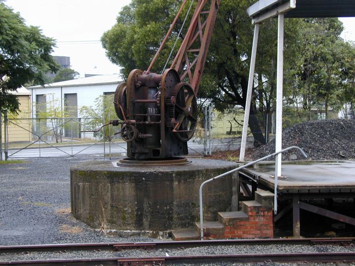 
The well-preserved jib crane at the up end of the goods platform, almost
directory opposite the station.
