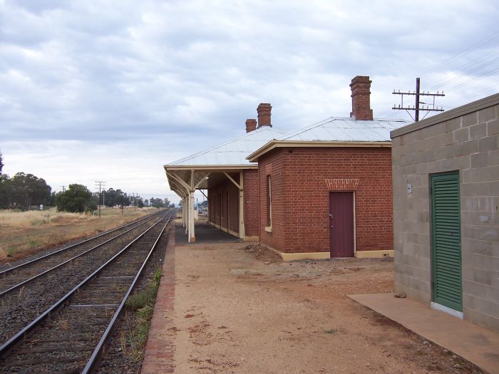 
The view looking south along the platform.
