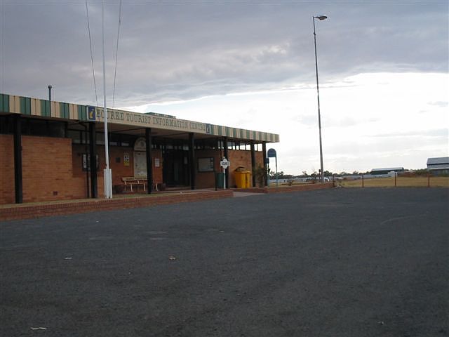 
The station is now a tourist station, although the original sign is
still mounted outside.
