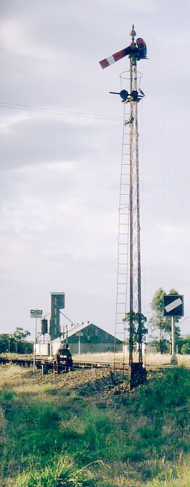 
The Down Home signal at the southern end of the yard.
