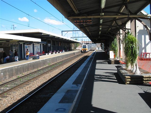 
The view looking south along platforms 1 and 2.
