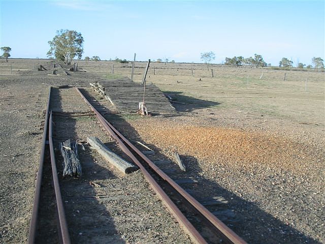 
This is a wool loading platform for the shearing sheds that were serviced by
the rail line in that time.  The view is looking toward Brewarrina.
