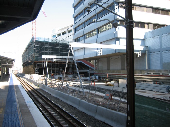 The construction work for the Chatswood-Epping line showing the location of the new Chatswood station. The two newly laid tracks shown amongst the construction work will take trains to Epping. Photo taken from the northern end of the current (temporary) Chatswood station platform.