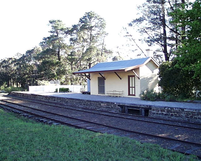 
The view of the station and shelter looking north.
