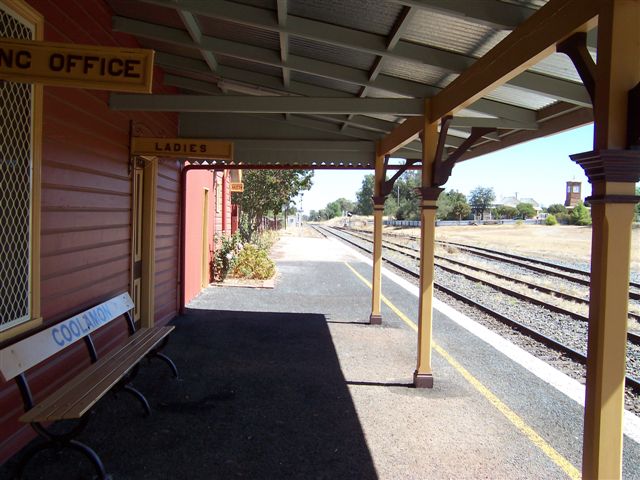
The view looking west along the platform towards Narrandera.
