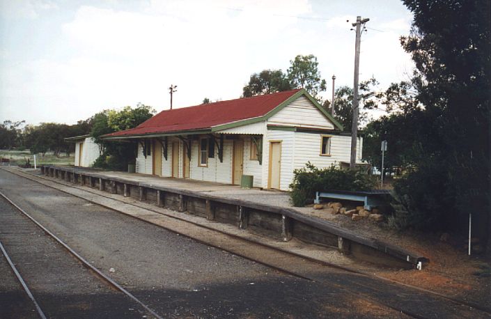 
Coonabarabran station is now only used as a safeworking location.

