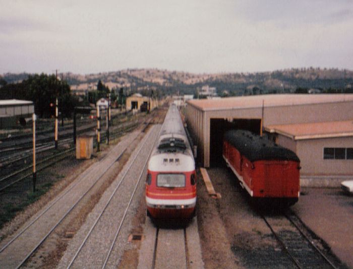 
An XPT approaching the station from the south.
