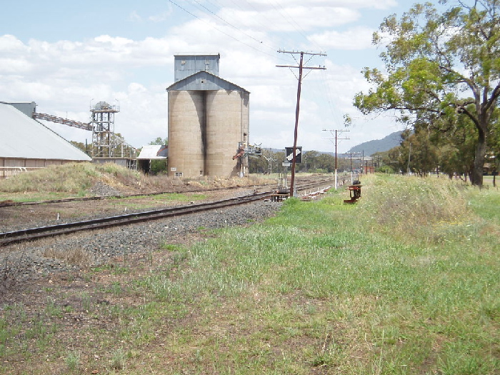 The one-time Preston Coal Siding came onto the Main Line just this side of the frame. Note the two white levers on the Frame for the now removed points.