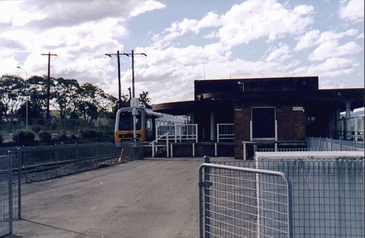 
Another view of Dungog station, with the Endeavour set at the platform.
