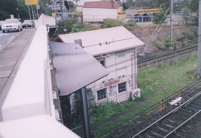 
Epping Signal Box is nestled under the road overbridge at the southern
end of the station.
