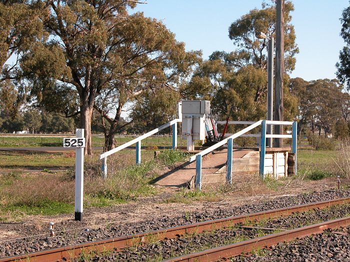 
The short platform containing the yard frame, alongside the 525 km post.  This
is all that remains of the station.

