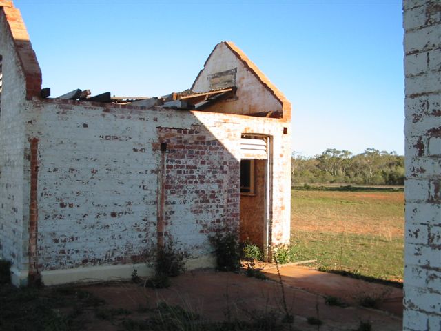 
More derelict station buildings.
