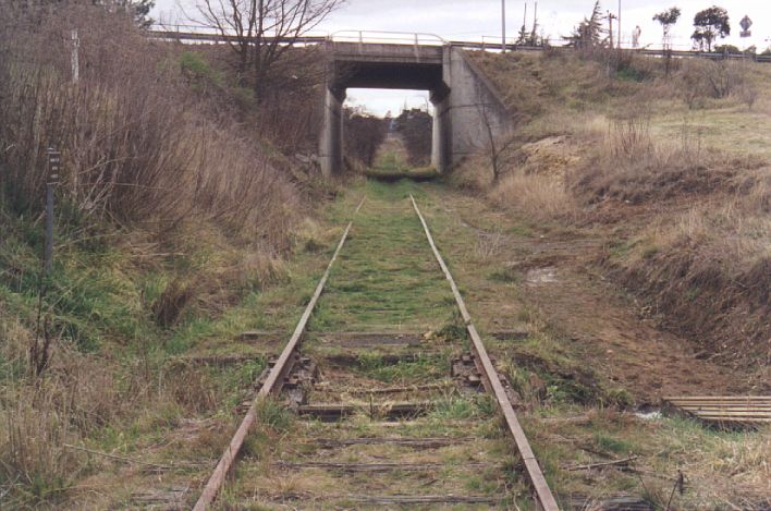 
Having crossed Fitzroy Flats, the line heads under the Old Hume Highway.
