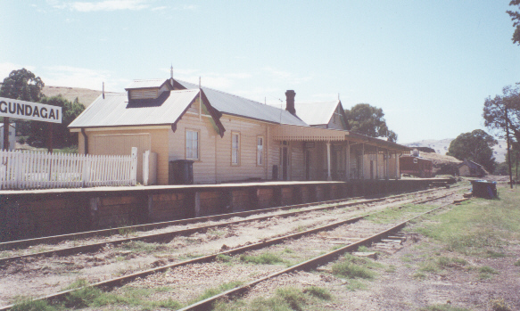 
The station and yard, now 17 years after closure.  The platform has
been rebuilt as part of local preservation efforts.
