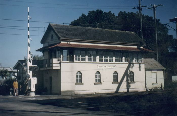 
Majestic Hamilton Junction Box was situated just to the east of the fork
on the Newcastle Branch, at the Beaumont Street crossing. This box controlled
a number of industrial sidings in the area such as the McIntyre Mill.
