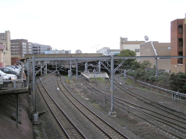 Hurstville Station, looking west from Treacy St.