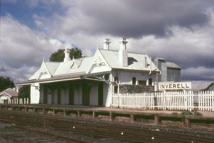 
The station building a few weeks after the last train ran, in 1987.
