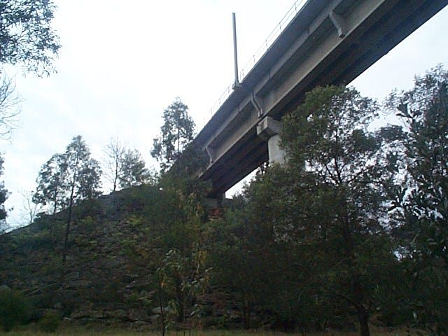 The underside of the north-eastern half of the incomplete bridge over the Nepean River. 