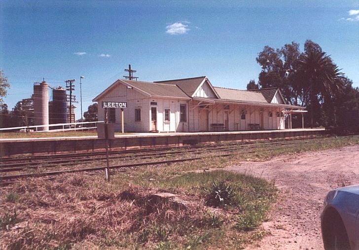 
All appears locked up in this shot of Leeton station.
