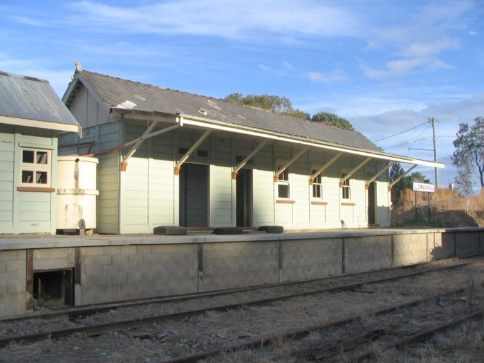 The restored Lowanna station building looking towards Dorrigo.  The concrete and block platform was added in August 2005.