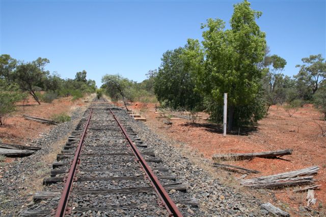 The view looking back up the line towards Nyngan.