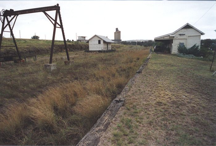 
Merriwa Station looking up the line in the direction of Sandy Hollow.
