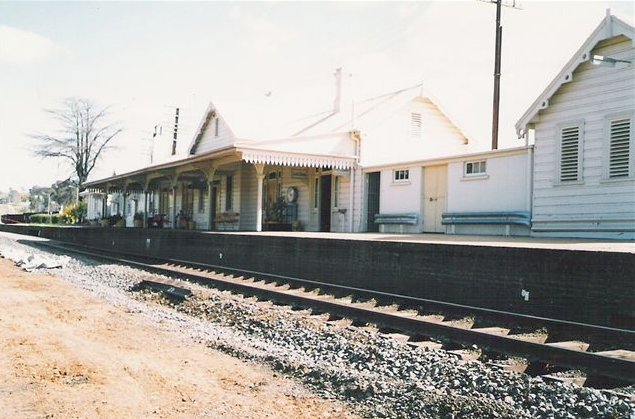 Molong station not long before closure.