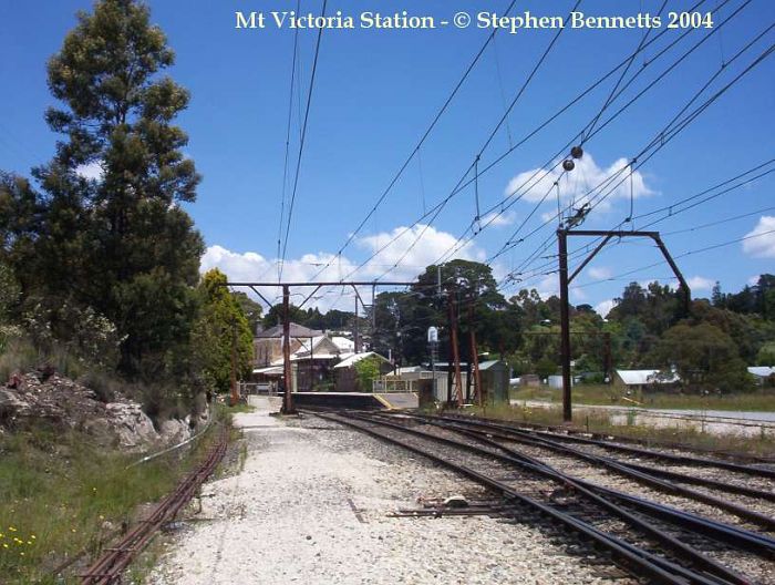 
The view from near the entrance to the Up yard west of Mount Victoria
station.
