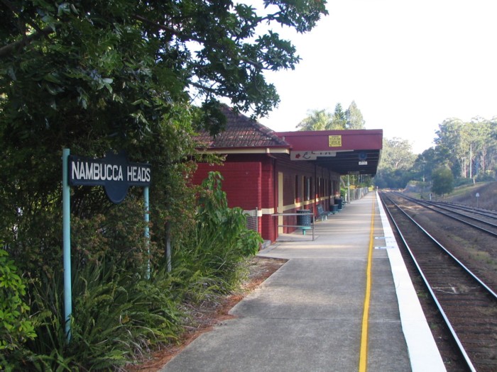 Nambucca Heads platform looking to the south.