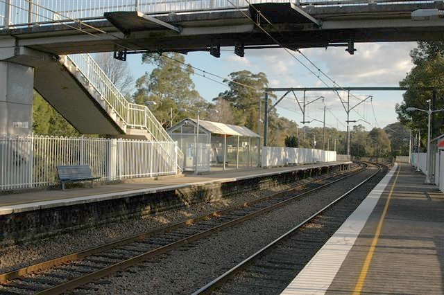 A view of platform 1 from platform 2 looking towards Sydney.
