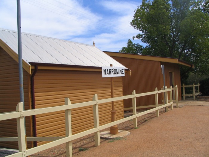 Restored buildings at Narromine station.