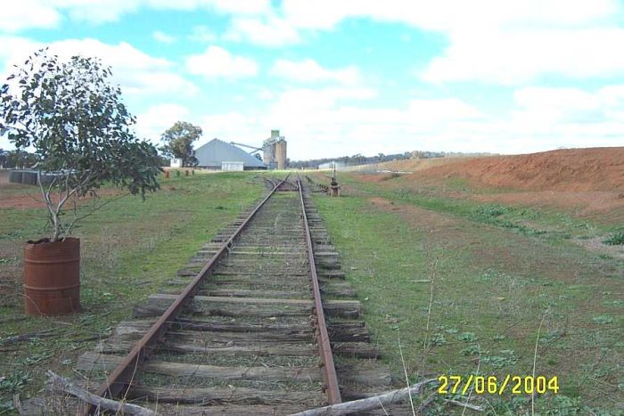 
The view of the down end of the loop, looking bck towards Cowra.
