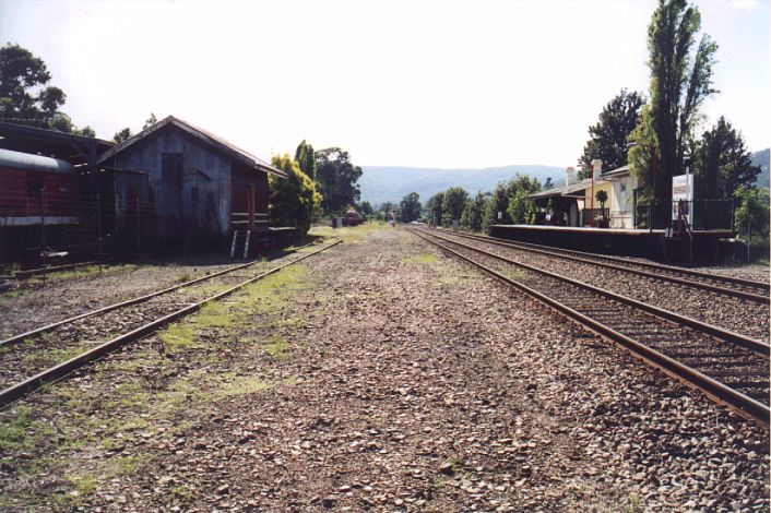 
The remains of the yard and goods shed.  The Rail Motor Society is on
the left hand side.
