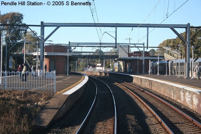 A photoof Pendle Hill station showing western ends of platforms.