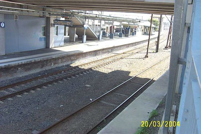 
The view looking west along platform 1.  The line in the foreground leads
to the adjacent electric car sidings.
