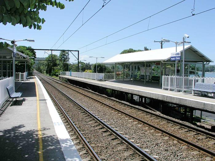 
The view looking north along the platforms.
