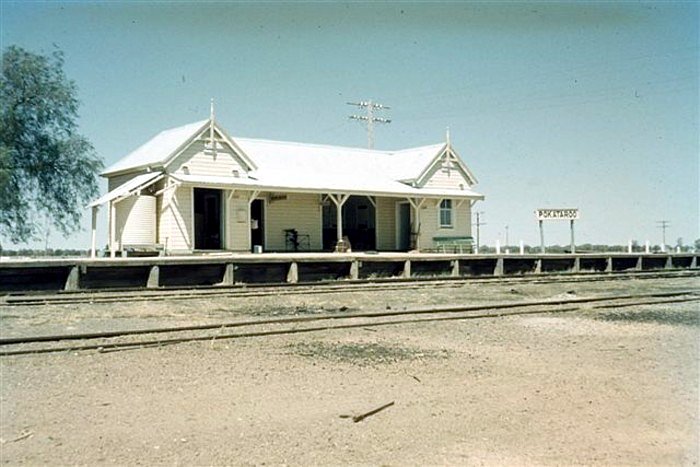 A view of the remote terminus station 7 years before it closed.