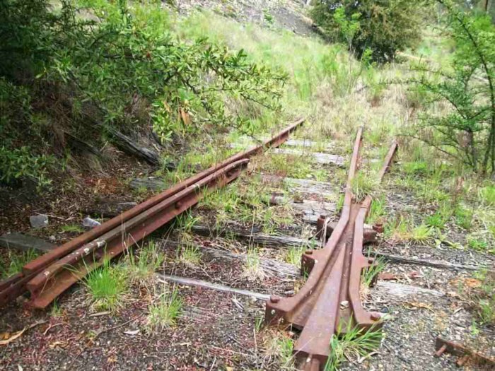 On the Down side just below the 181km post are the remains of No.1 and No.2 Down sidings looking towards Pipers Flat.